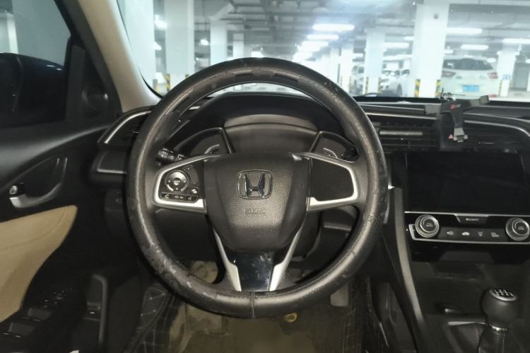 Used Honda Civic 2016 220TURBO Manual Luxury Edition Steering Wheel
