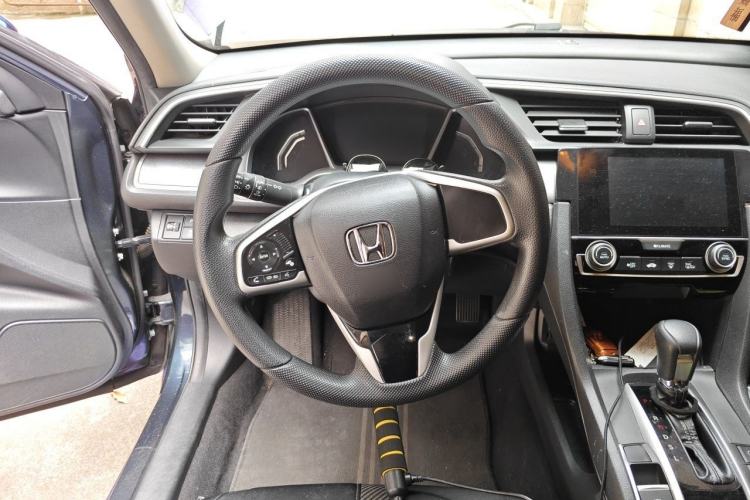 Used Honda Civic 2016 220TURBO CVT Luxury Edition Steering Wheel