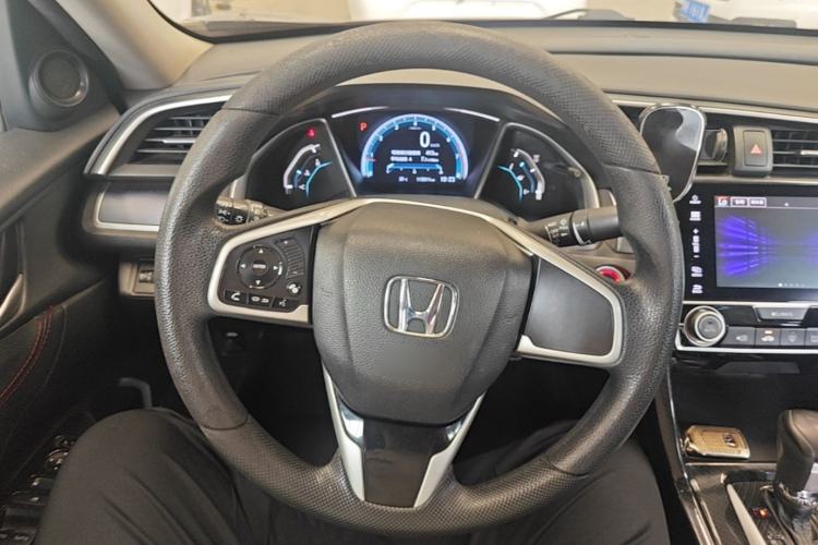 Used Honda Civic 2016 220TURBO CVT Luxury Edition Steering Wheel