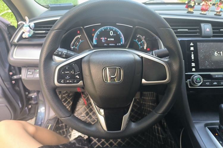 Used Honda Civic 2016 220TURBO CVT Luxury Edition Steering Wheel