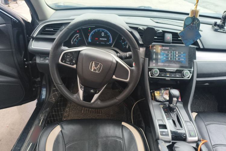 Used Honda Civic 2016 220TURBO CVT Luxury Edition Steering Wheel
