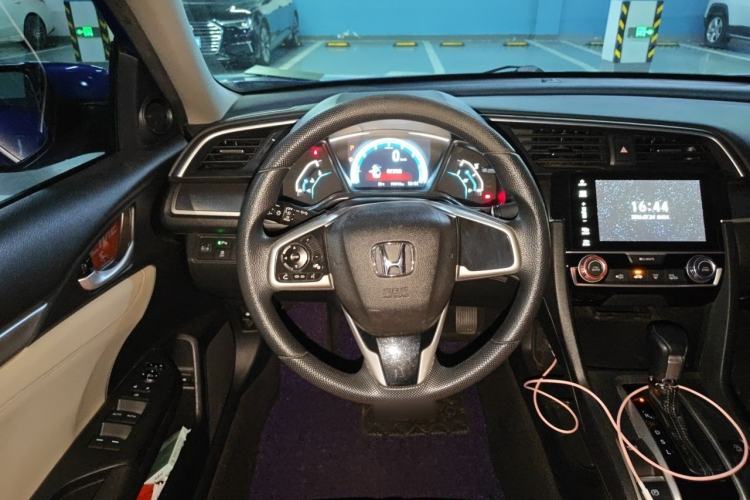 Used Honda Civic 2016 220TURBO CVT Luxury Edition Steering Wheel