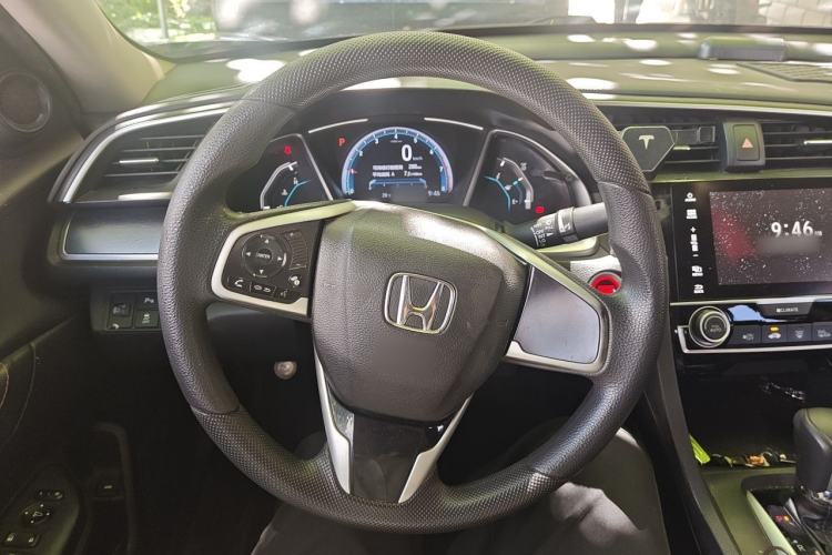 Used Honda Civic 2016 220TURBO CVT Luxury Edition Steering Wheel