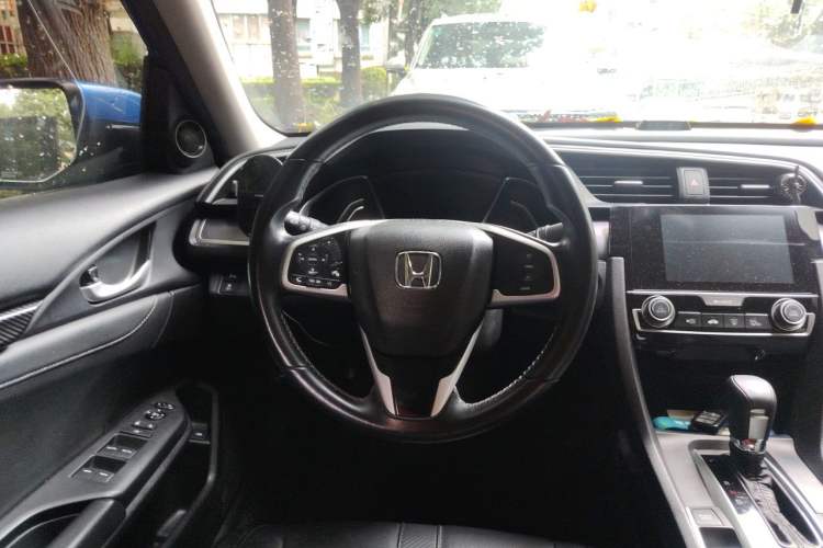 Used Honda Civic 2016 220TURBO CVT Prestige Edition Steering Wheel