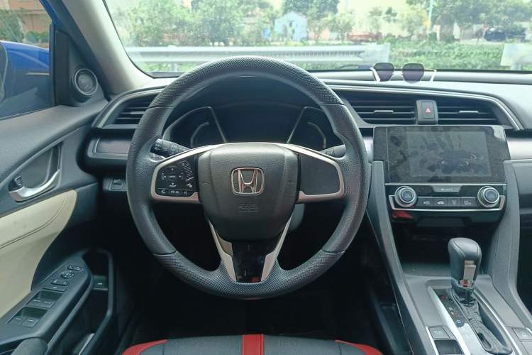 Used Honda Civic 2016 220TURBO CVT Luxury Edition Steering Wheel