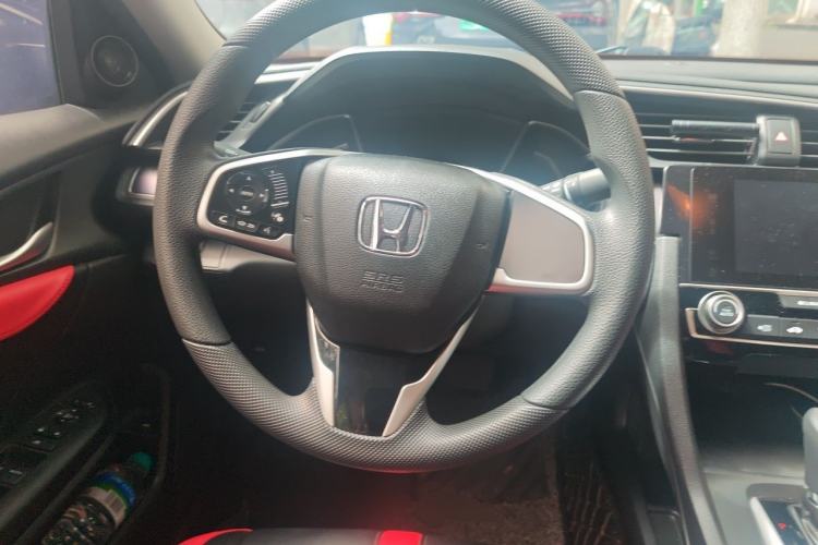 Used Honda Civic 2016 220TURBO CVT Luxury Edition Steering Wheel