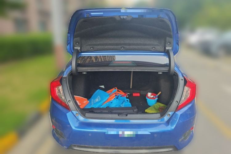 Used Honda Civic 2016 220TURBO CVT Luxury Edition Trunk