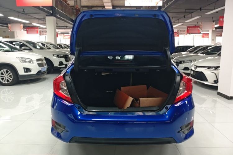 Used Honda Civic 2016 220TURBO Manual Luxury Edition Trunk