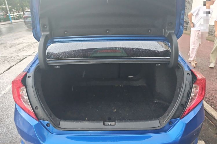 Used Honda Civic 2016 220TURBO CVT Luxury Edition Trunk