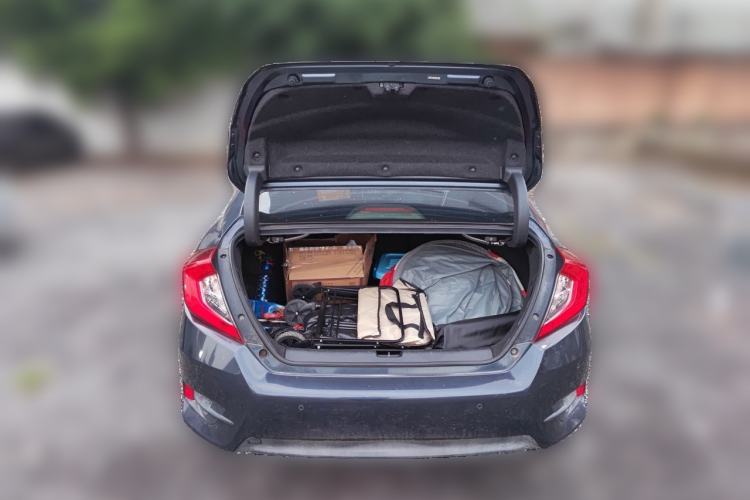 Used Honda Civic 2016 220TURBO CVT Luxury Edition Trunk
