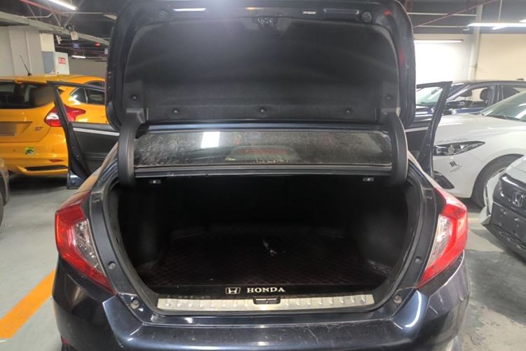 Used Honda Civic 2016 220TURBO Manual Luxury Edition Trunk
