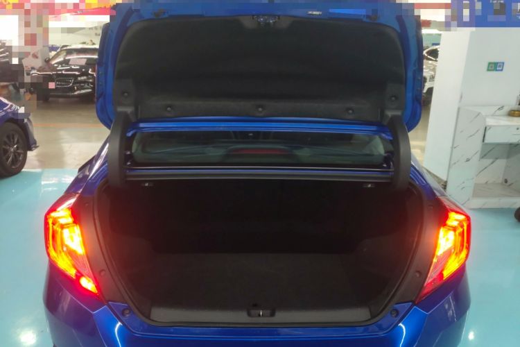 Used Honda Civic 2016 220TURBO CVT Prestige Edition Trunk