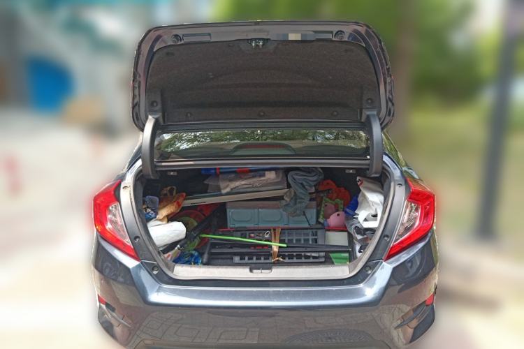 Used Honda Civic 2016 220TURBO CVT Prestige Edition Trunk