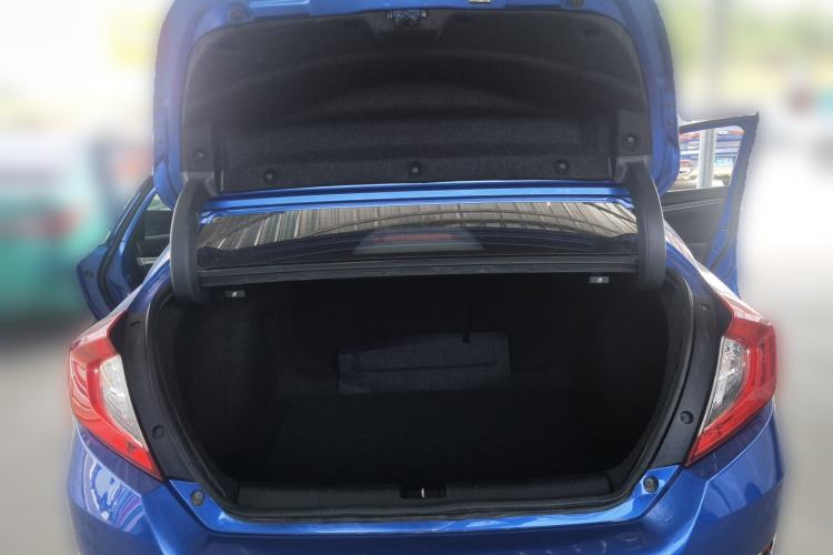 Used Honda Civic 2016 220TURBO CVT Prestige Edition Trunk