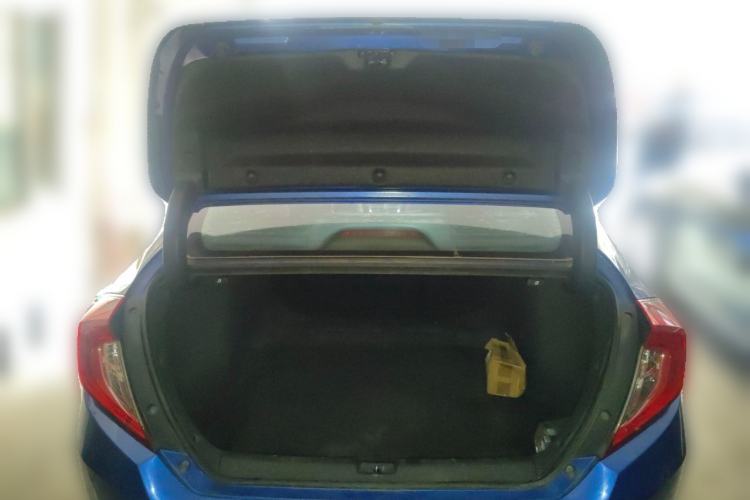 Used Honda Civic 2016 220TURBO CVT Luxury Edition Trunk
