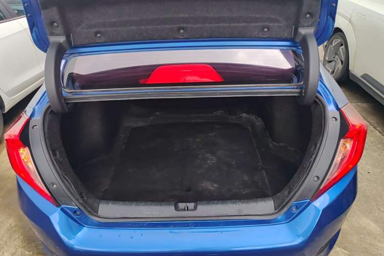 Used Honda Civic 2016 180TURBO CVT Comfort Version Trunk