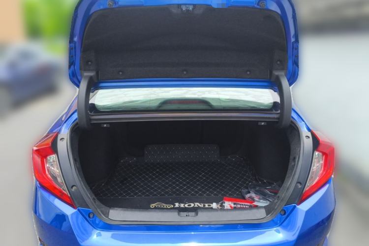 Used Honda Civic 2016 220TURBO CVT Luxury Edition Trunk