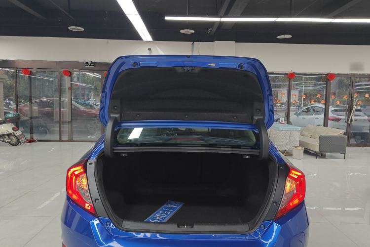 Used Honda Civic 2016 220TURBO CVT Luxury Edition Trunk