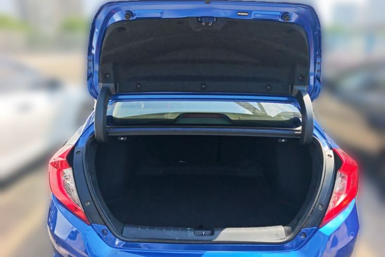 Used Honda Civic 2016 220TURBO CVT Luxury Edition Trunk