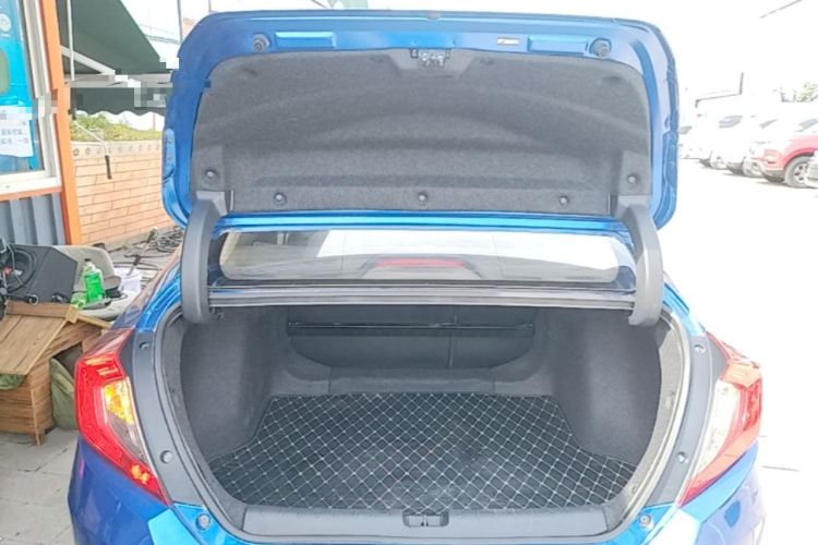 Used Honda Civic 2016 180TURBO CVT Comfort Version Trunk