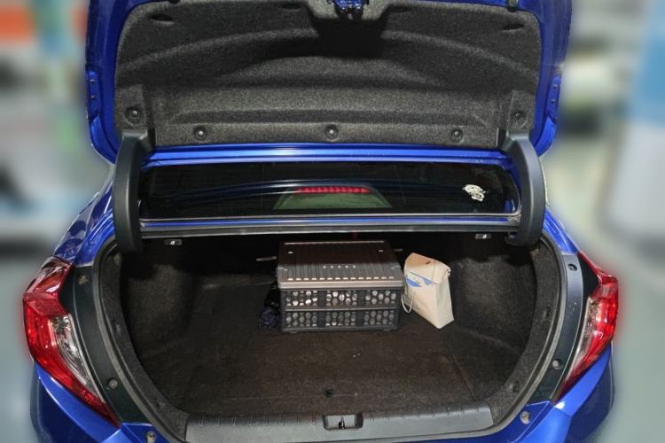 Used Honda Civic 2016 220TURBO CVT Luxury Edition Trunk
