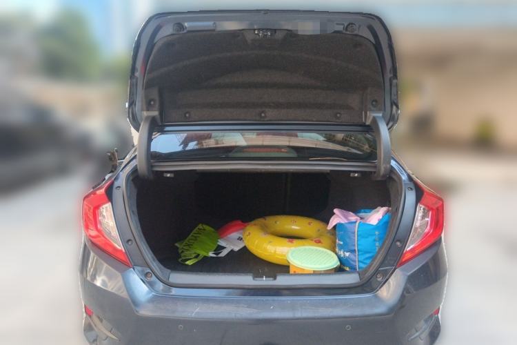 Used Honda Civic 2016 220TURBO CVT Luxury Edition Trunk