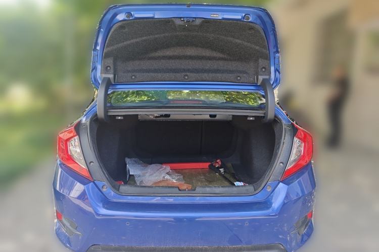 Used Honda Civic 2016 220TURBO CVT Luxury Edition Trunk