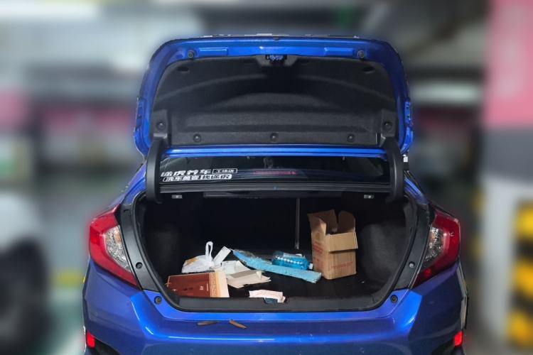 Used Honda Civic 2016 220TURBO CVT Prestige Edition Trunk