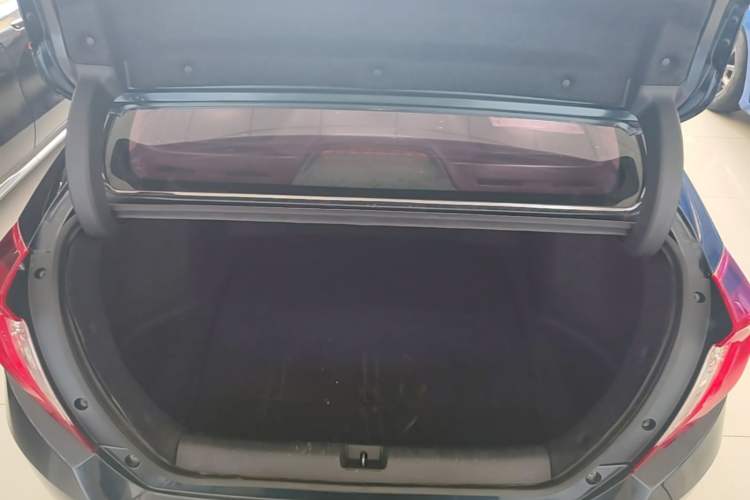 Used Honda Civic 2016 180TURBO CVT Comfort Version Trunk