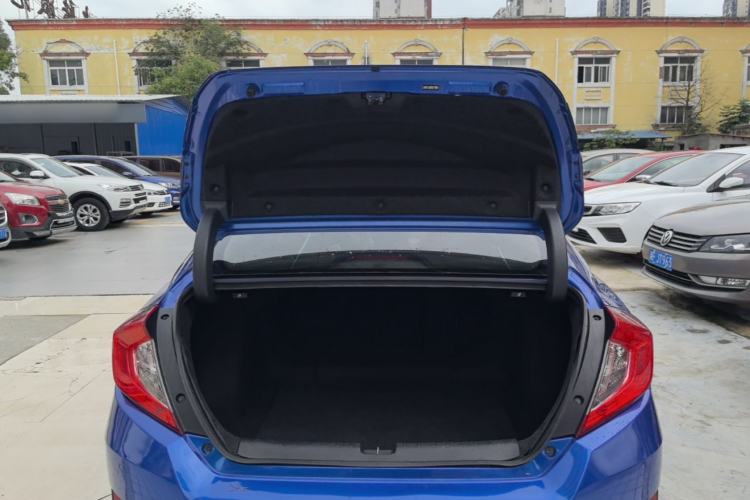 Used Honda Civic 2016 220TURBO CVT Luxury Edition Trunk
