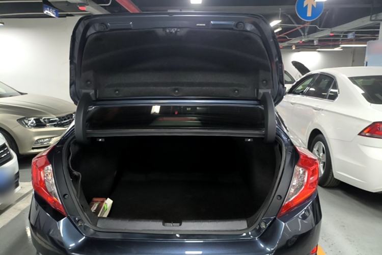 Used Honda Civic 2016 220TURBO Manual Luxury Edition Trunk