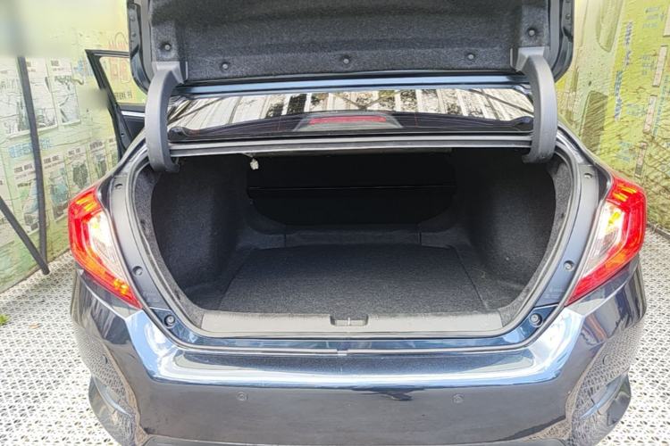 Used Honda Civic 2016 180TURBO CVT Comfort Version Trunk