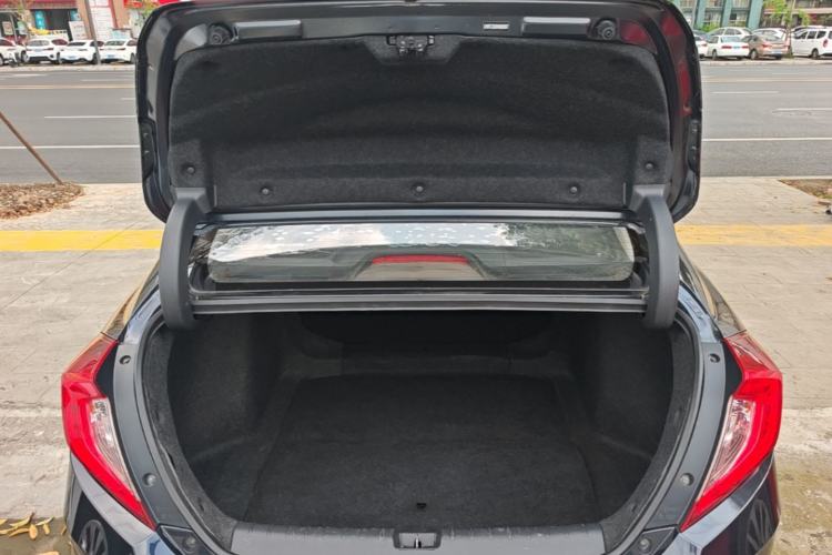 Used Honda Civic 2016 180TURBO CVT Comfort Version Trunk