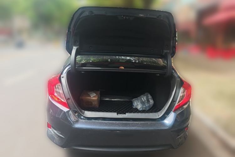 Used Honda Civic 2016 220TURBO CVT Luxury Edition Trunk