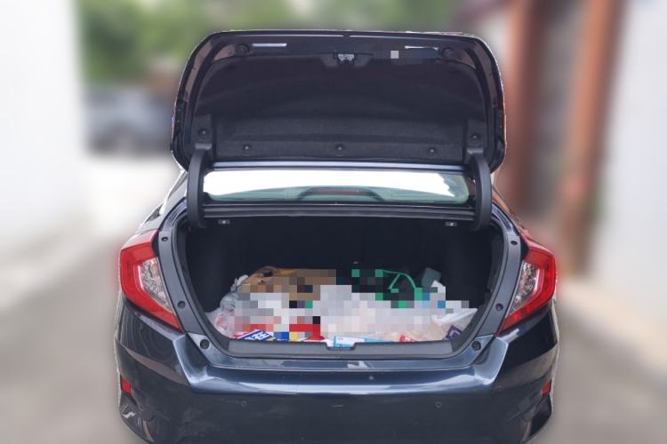 Used Honda Civic 2016 220TURBO CVT Luxury Edition Trunk