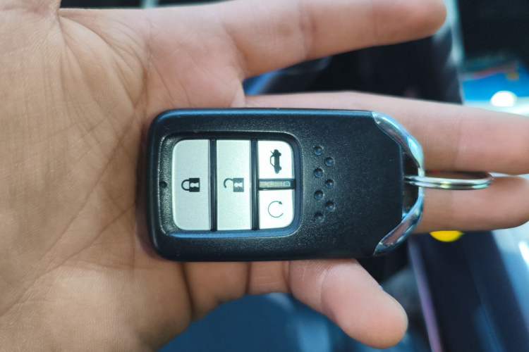 Used Honda Civic 2016 220TURBO CVT Prestige Edition Vehicle Key