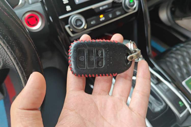 Used Honda Civic 2016 220TURBO CVT Luxury Edition Vehicle Key