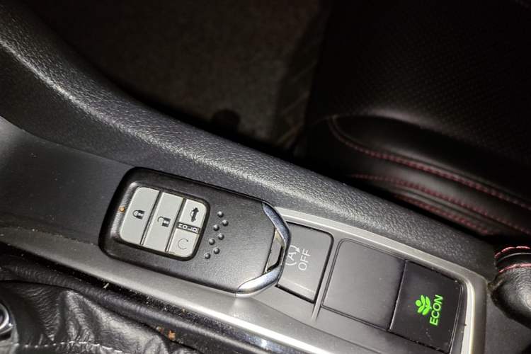 Used Honda Civic 2016 220TURBO CVT Luxury Edition Vehicle Key