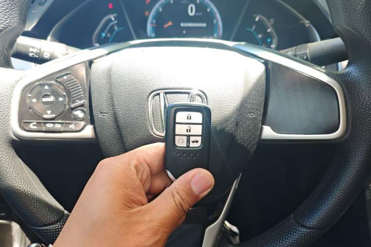 Used Honda Civic 2016 220TURBO CVT Luxury Edition Vehicle Key