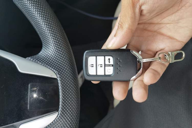 Used Honda Civic 2016 220TURBO CVT Luxury Edition Vehicle Key