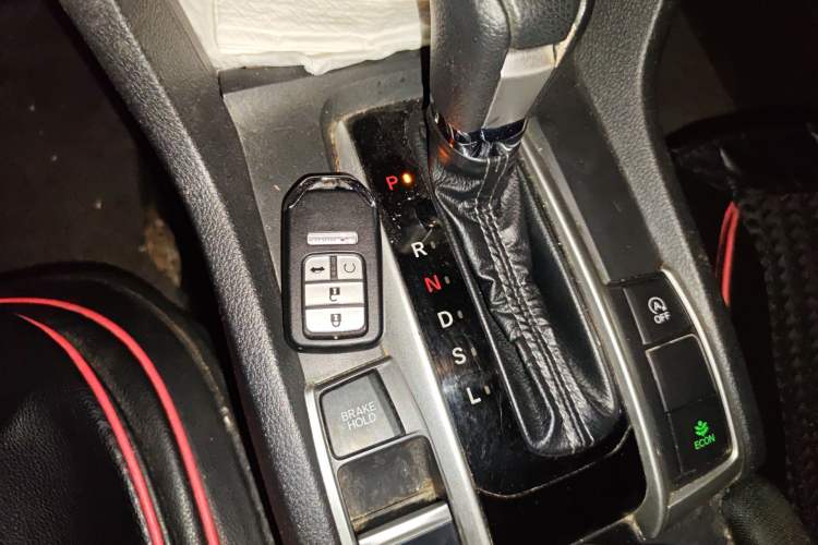 Used Honda Civic 2016 220TURBO CVT Luxury Edition Vehicle Key