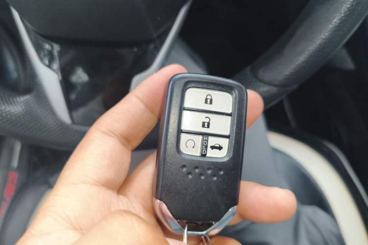 Used Honda Civic 2016 220TURBO CVT Luxury Edition Vehicle Key