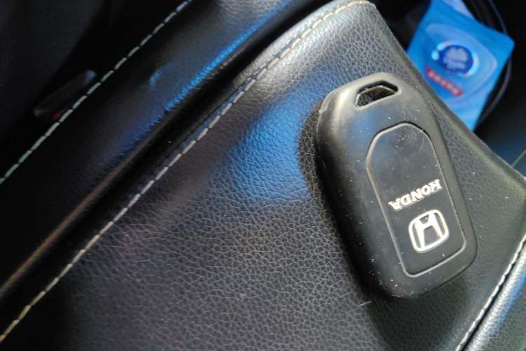 Used Honda Civic 2016 220TURBO CVT Luxury Edition Vehicle Key