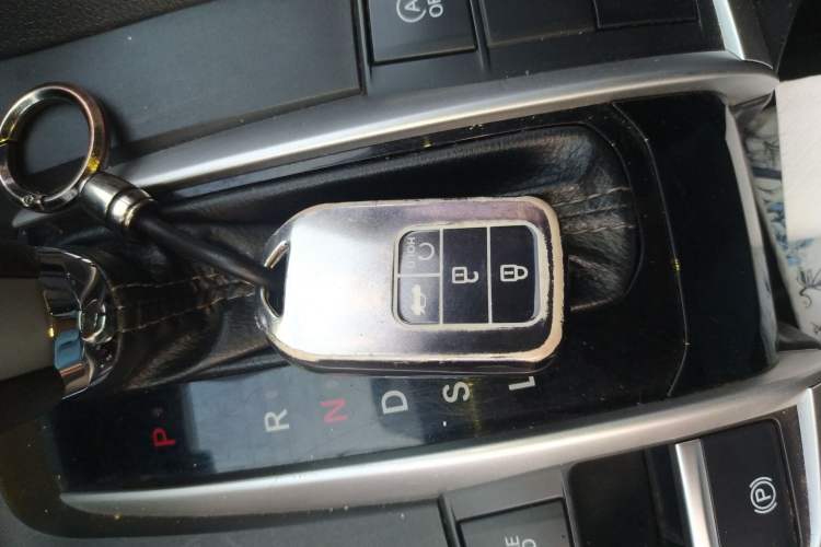 Used Honda Civic 2016 220TURBO CVT Luxury Edition Vehicle Key
