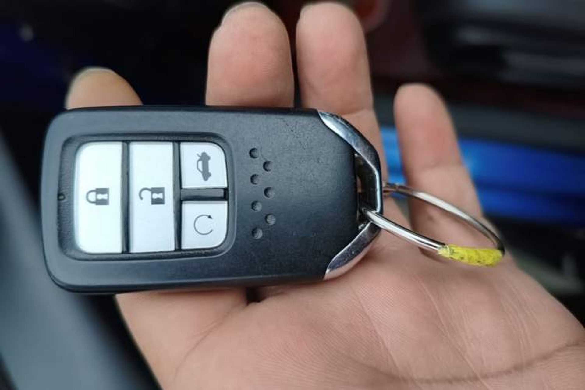 Used Honda Civic 2016 220TURBO CVT Luxury Edition Vehicle Key