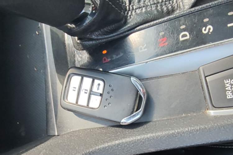 Used Honda Civic 2016 220TURBO CVT Luxury Edition Vehicle Key