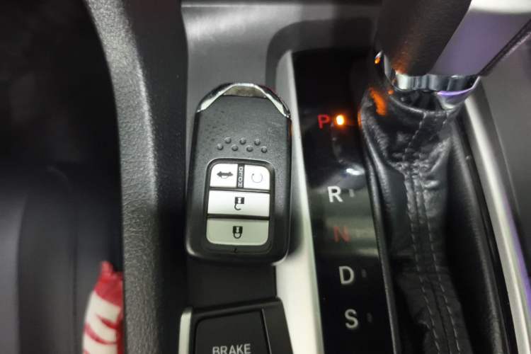 Used Honda Civic 2016 220TURBO CVT Luxury Edition Vehicle Key