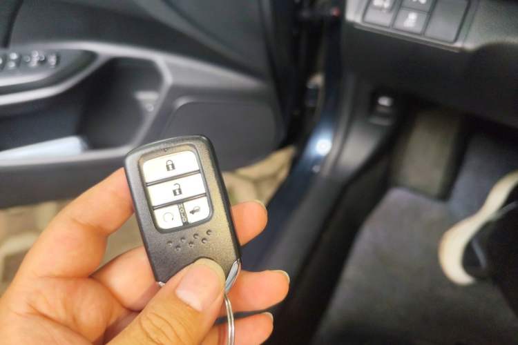 Used Honda Civic 2016 220TURBO CVT Luxury Edition Vehicle Key