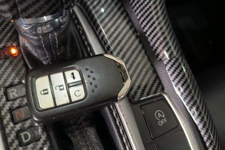 Used Honda Civic 2016 220TURBO CVT Luxury Edition Vehicle Key