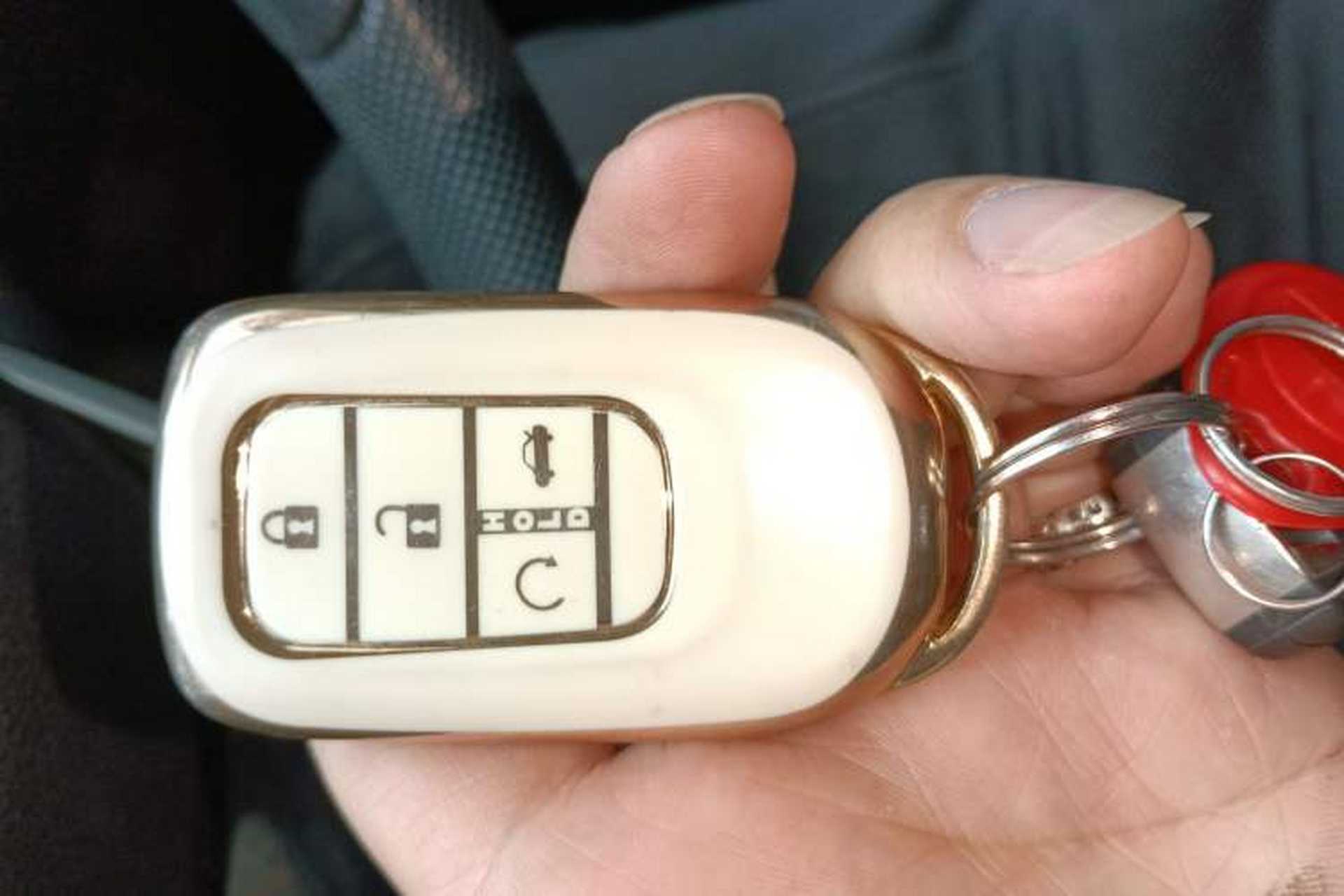 Used Honda Civic 2016 220TURBO CVT Luxury Edition Vehicle Key
